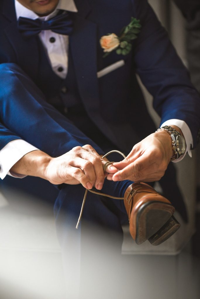 Grooms Guide to Choosing His Wedding Attire